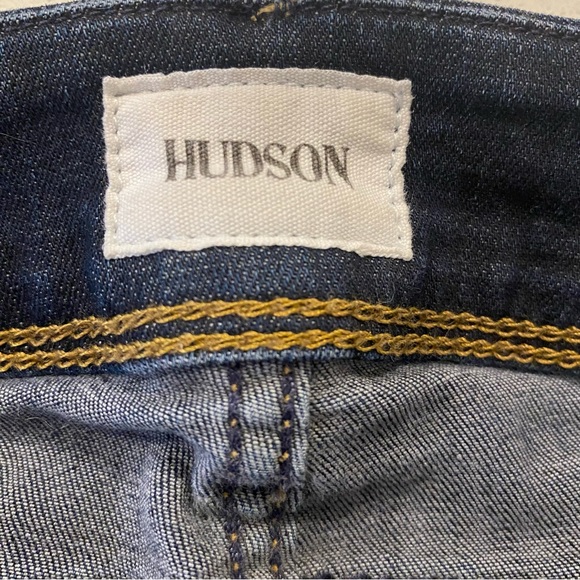 Hudson Beth Baby Boot jeans signature flap pocket. Size 28 - Picture 9 of 12